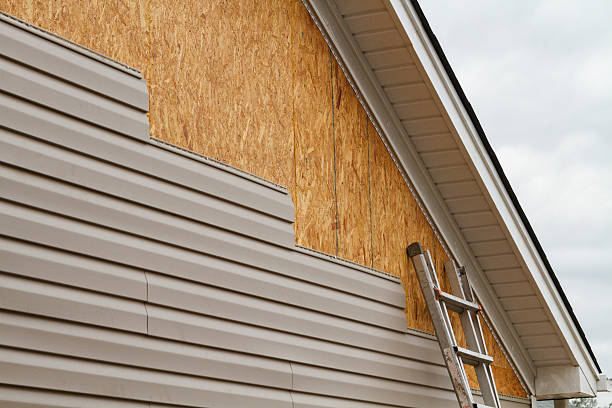24/7 Emergency Storm Damage Siding Repair experts in Inverness, IL